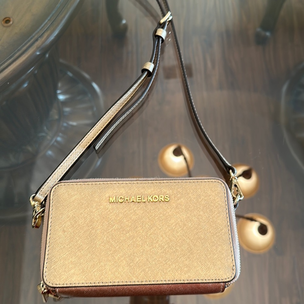 Michael Kors Crossbody Purse